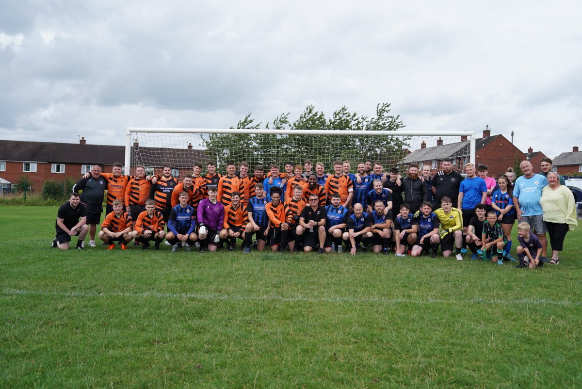 shipton1975's tweet photo. @FcMilburn v @RDJFC in memory of Will Place RIP. https://t.co/O0SALnjtlV