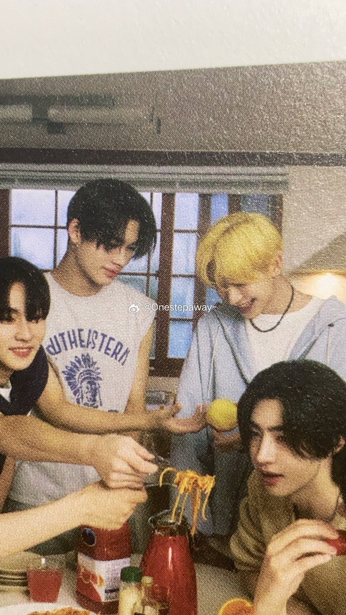 ksnmura's tweet photo. a clearer scan of when ni-ki peeled the apple for sunoo https://t.co/GtpE8mjv1D