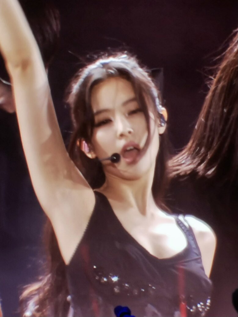 jennie (@jenniepics) on Twitter photo 