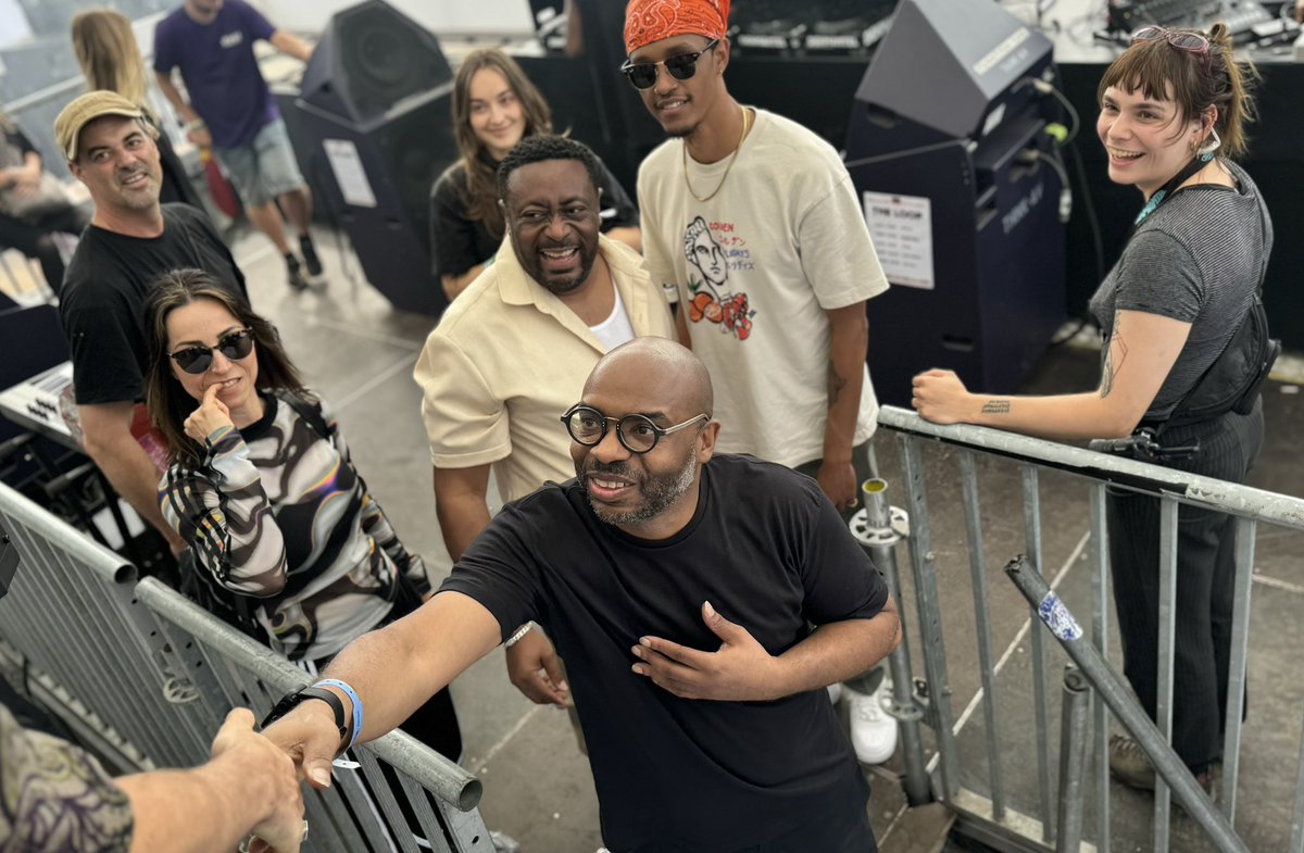 noname_records_'s tweet photo. Octave One デクマンテル セトリ setlist
A Better Tomorrow
Empower
Nicolette
Point Blank
Instrument Of Change *
Systematic *
Blackwater
Dema
I Believe
#octaveone #detroittechno #dekmantel
*(Random Noise Generation) https://t.co/8b33hGQKbd