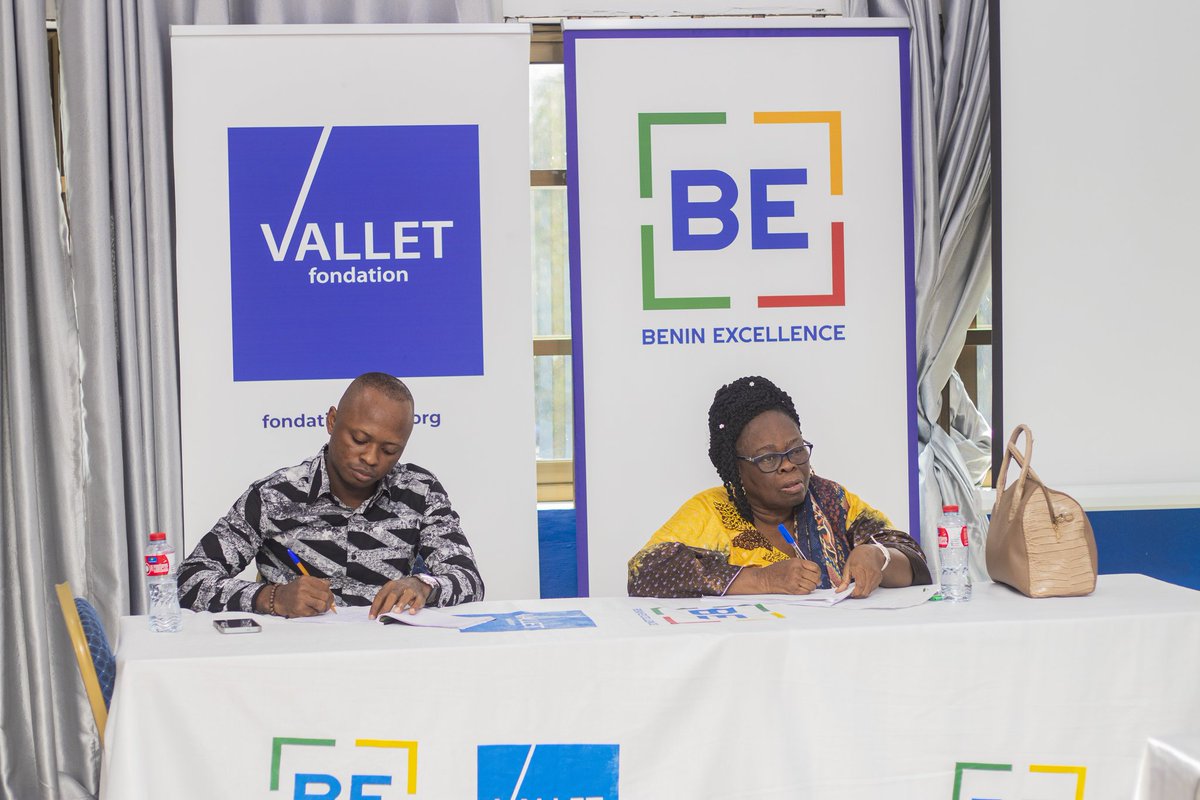 tchomael's tweet photo. Dans le cadre de l'Ecole d'été d'écriture et de Journalisme (EEEJ, 2024) de la Fondation Vallet et de l'ONG Bénin Excellence, j'ai animé ce 2 août 2024, une conférence sur le thème '' Les maladies mentales : Quelles approches et quelles répercussions dans le contexte africain ''. https://t.co/qGuqSDRq5V
