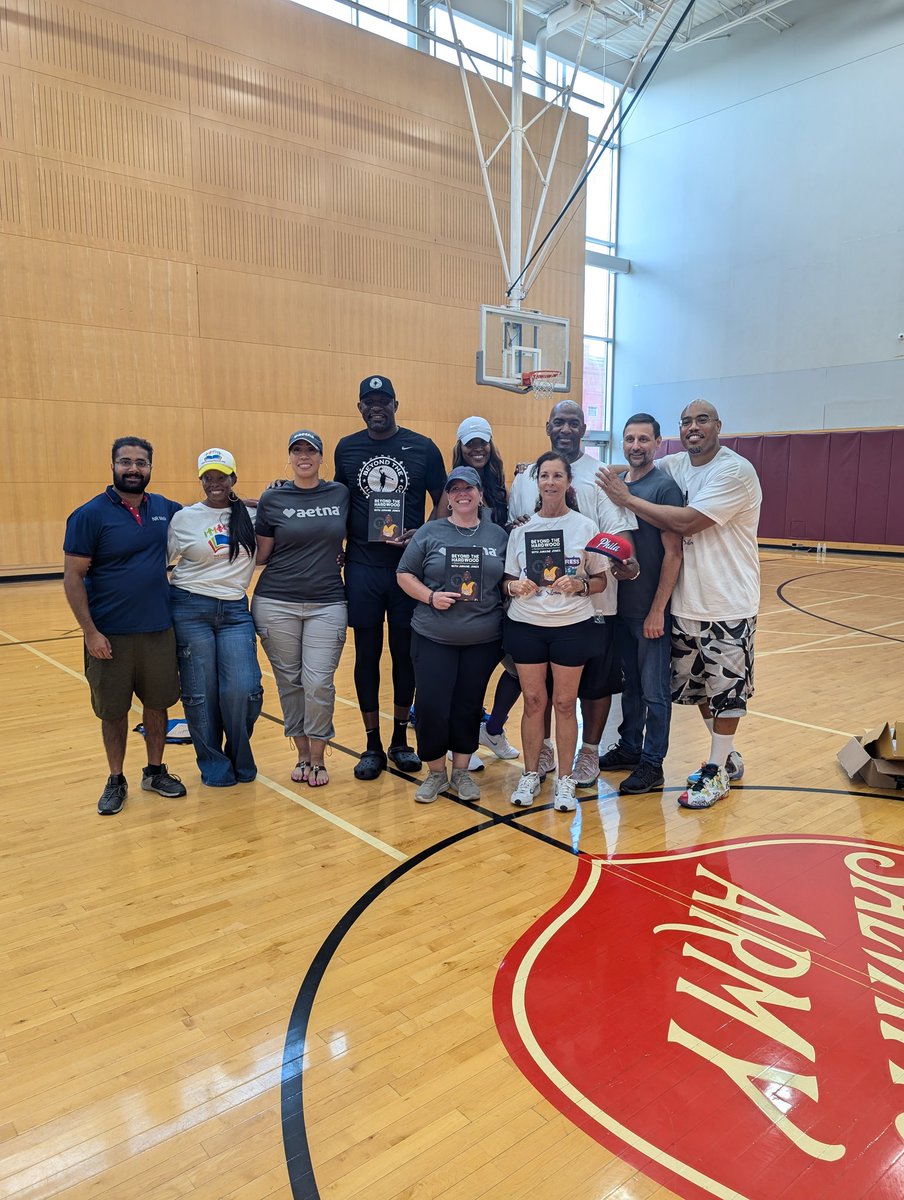 NRMedia50's tweet photo. Another great event with our friends @DrJuJones and Sarina DiBianca live at the Kroc Center in Philadelphia today helping out the youth and making new connections @siloam_wellness @BLoveLeague @Var23Gadson @AmyTrask
🏀🔥🚀 #NRMedia #FullCourtPress #SiloamWellness #KrocCenter https://t.co/MFEIxuAXNS