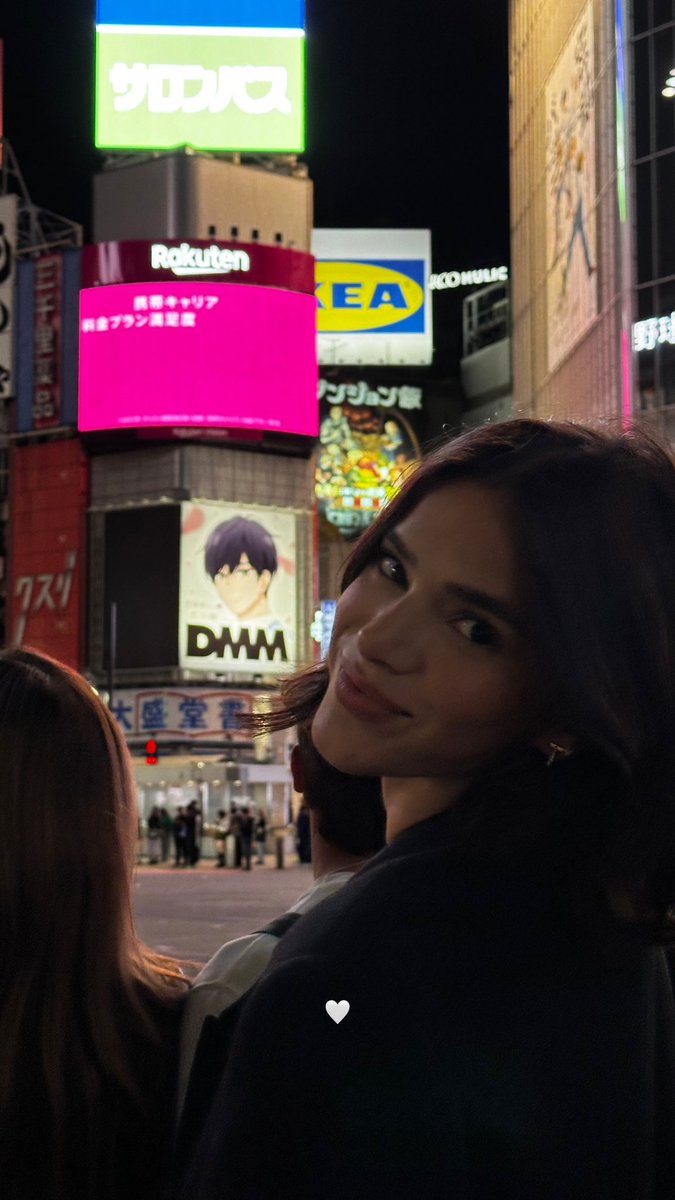 BrunaAccess's tweet photo. Bruna Marquezine in Tokyo, Japan. https://t.co/mKe3rhJPdM