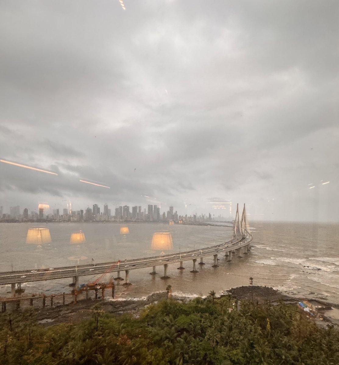 Won’t settle for anything less! #MumbaiMeriJaan