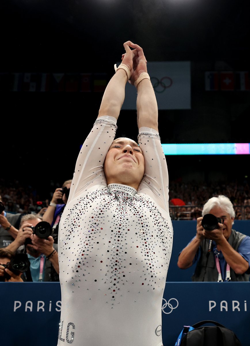 When you just made history at 17 🥹🇩🇿
Africa’s first ever Olympic medalist in gymnastics

📸 Getty/Jamie Squire
#Paris2024