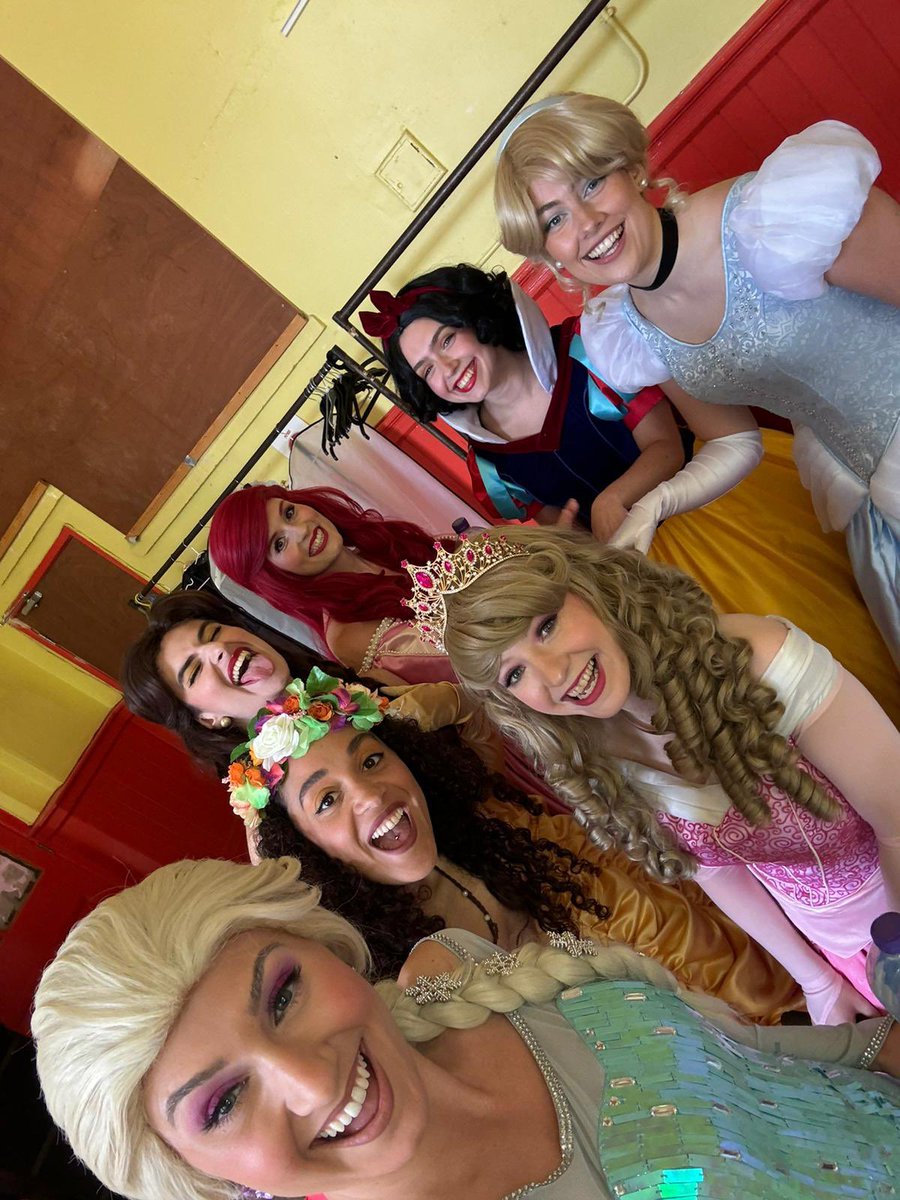 PaigeLGarth's tweet photo. Fabulous day yesterday at the Golden Summer Ball with Enchanted Events Manchester and the Pamper Palace! 

Ooh we love spreading a bit of princess magic! ✨ https://t.co/80Bj97chNh