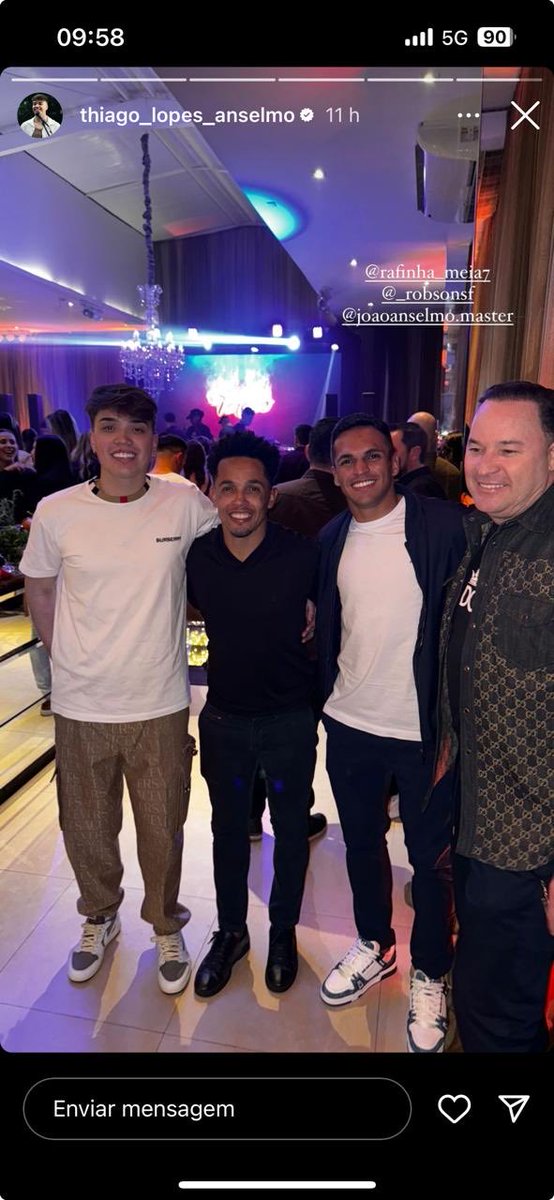 ROBSHOW30's tweet image. Hoje tem Coritiba / Hoje tem social com os parça 

Social é bem melhor 😂😂😂😂