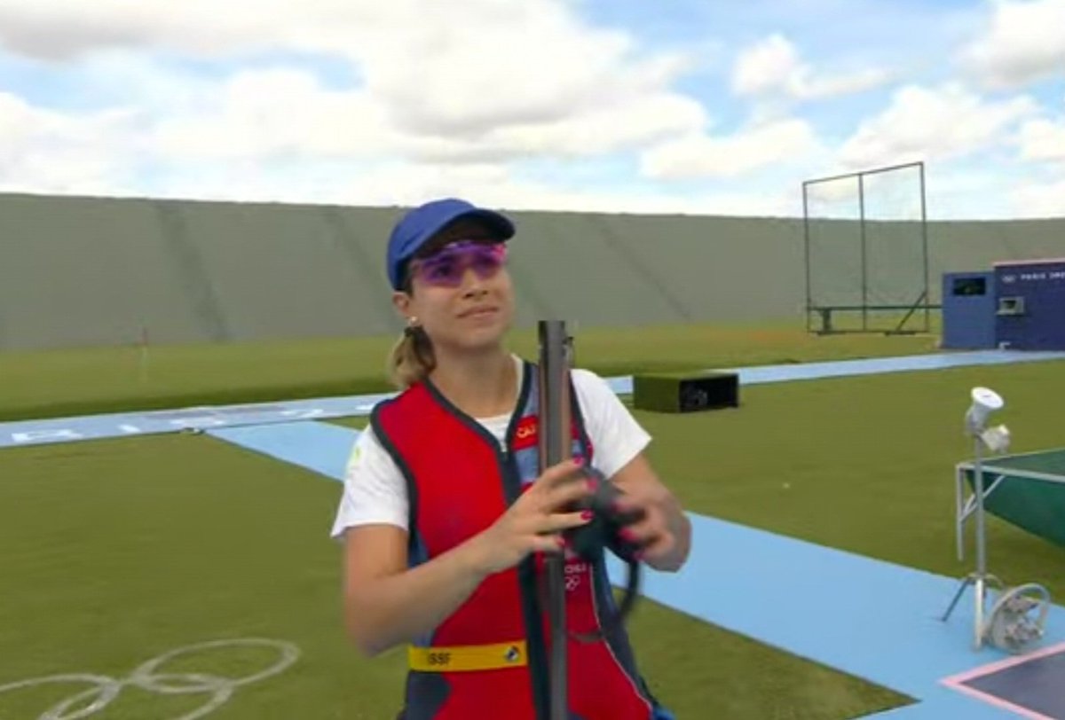 ¡¡¡CHI CHI CHI LE LE LE!!!

Alegría total: en un desempate increíble, FRANCISCA CROVETTO CHADID gana el ORO para Chile, primer oro femenino de su historia.
¡Las mujeres latinas y caribeñas siguen deslumbrando en Paris!
