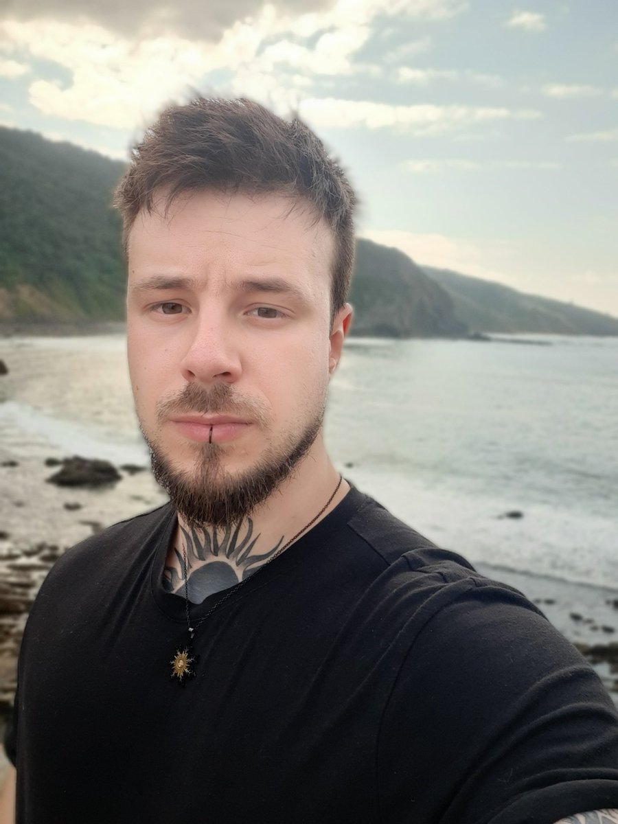 DaniDeanMusic's tweet photo. Dos mil años sin publicar nada y aquí estamos 🥸 https://t.co/ab24EV0GLV