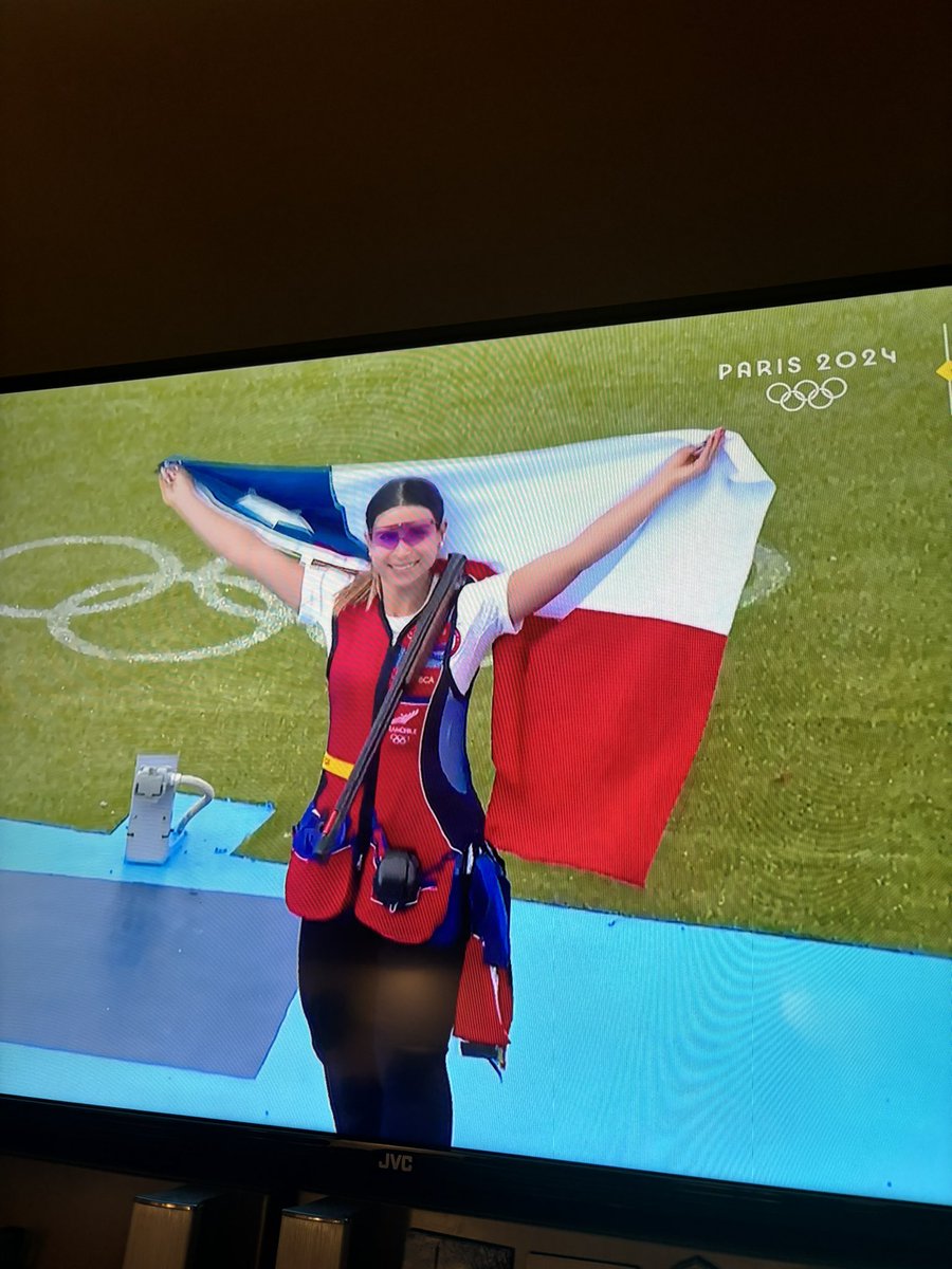 danimusicg's tweet photo. Oro Chile Mujer Líder
Feliz!!!!! Grande francisca @TeamChile_COCH https://t.co/FkGdm4HTVg