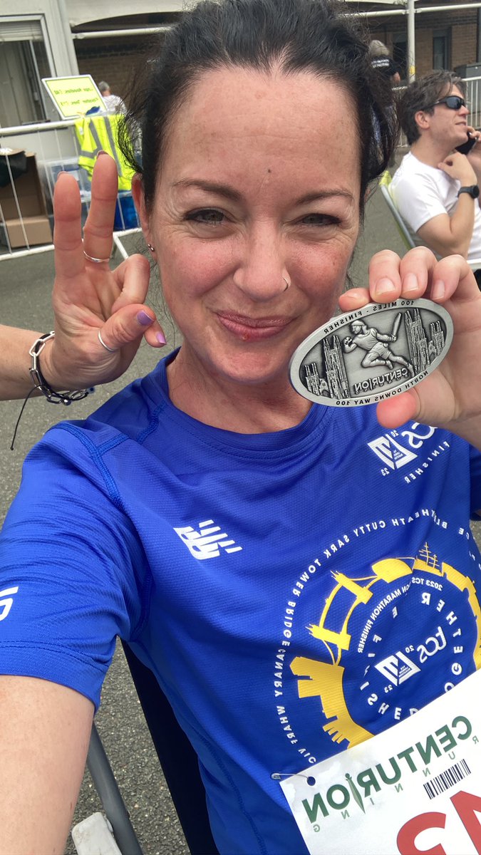 Curly Twig 💙 tweet media