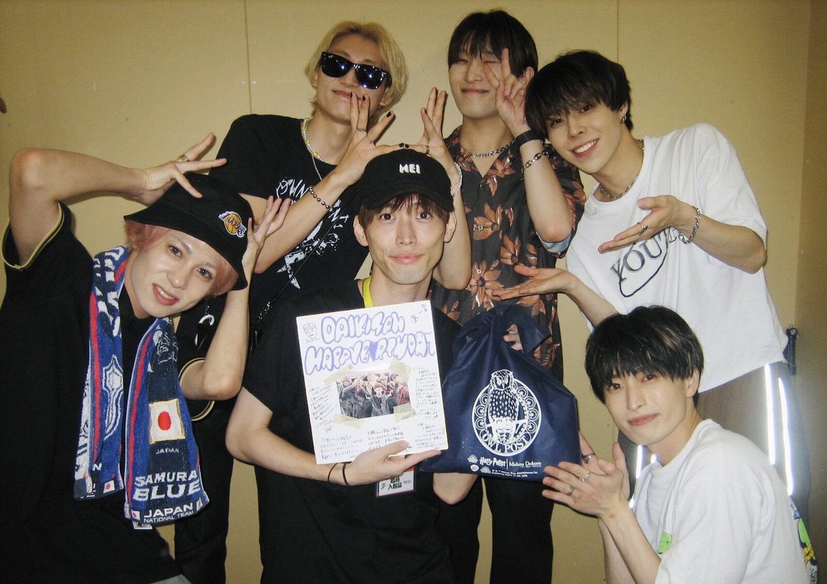 DAIKIX_official's tweet photo. あー嬉し。
デスクに飾ろう https://t.co/P3gie4AuMS