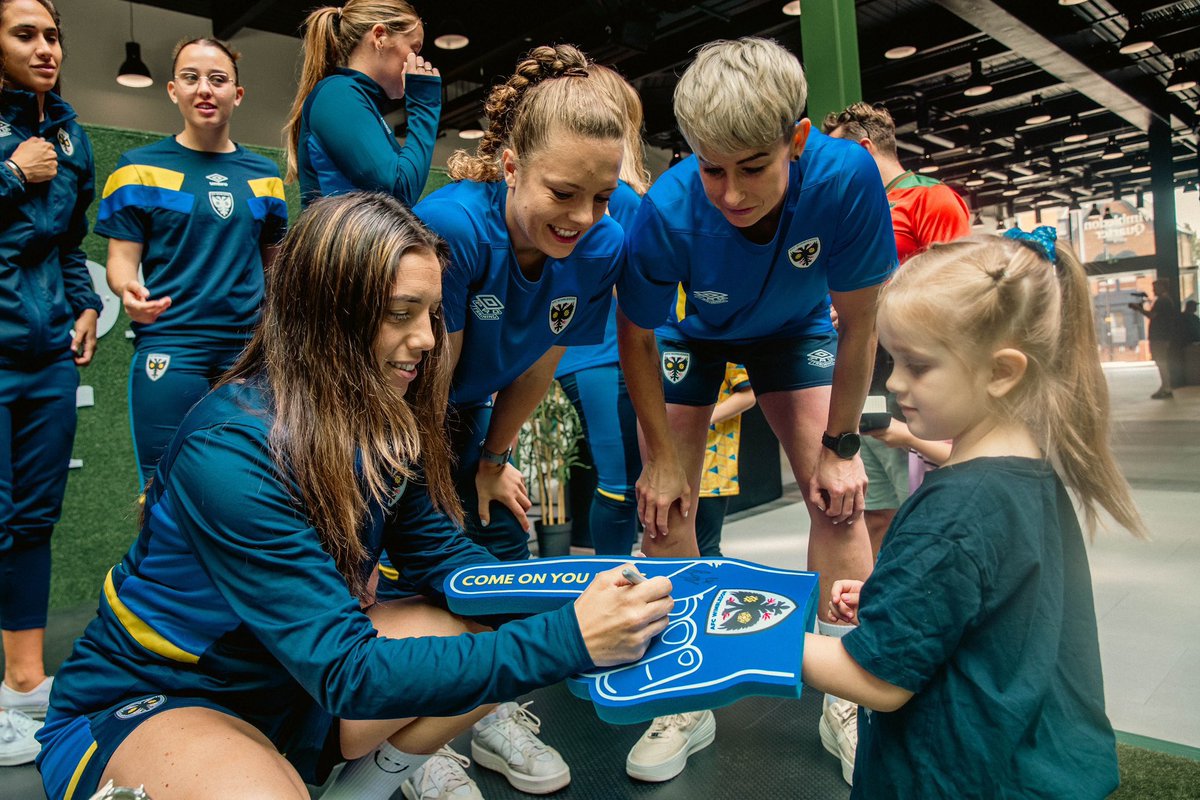 Podcast returns next week. I’ll try and put into words why I love this photo and the message you can take from it so fucking much. #AFCW ^ND