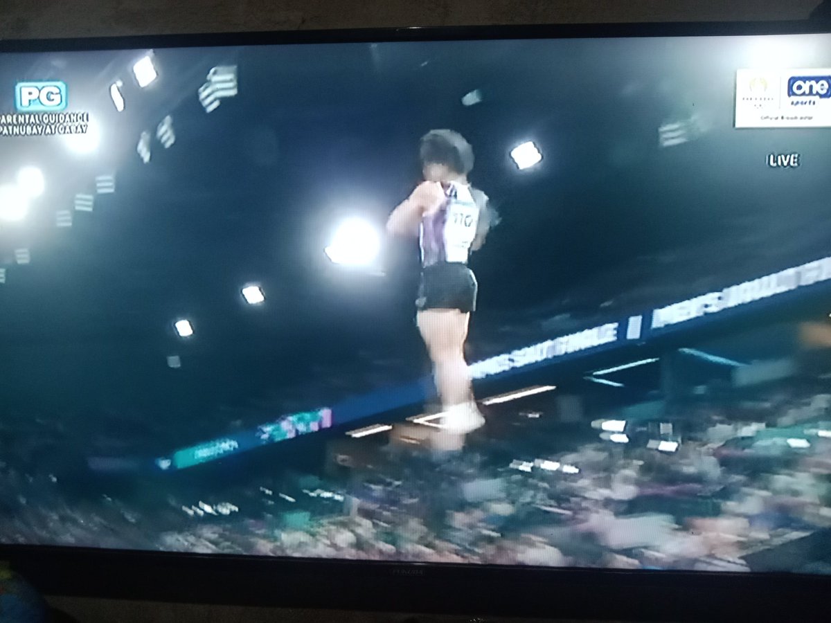 jefhoy20's tweet photo. Carlos Yulo leading the score so far after first four participants in the Men's Vault Finals at the Paris Olympics 2024 ! Good job! 🤙👏 https://t.co/lZPrOa5iEd