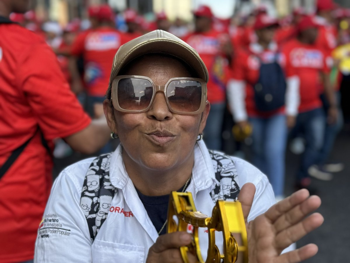 Sintrapepf_Org's tweet image. 📌 La victoria de Nicolás Maduro es la victoria del pueblo. Defendamos juntos nuestra soberanía y construyamos un futuro lleno de esperanza. 

¡Viva Venezuela! 🇻🇪

@NicolasMaduro 
@TellecheaRuiz 
@elguerrero9523