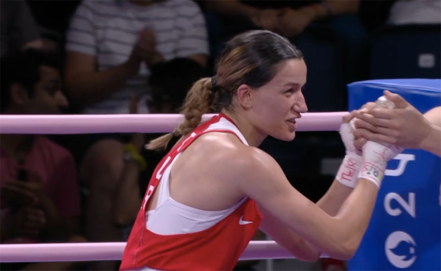 BOKS: Hatice Akbaş, 54 kilo yarı finalde Aeji Im'i yenerek Türkiye Olimpiyat tarihinde final gören beşinci boksör oldu. 

Final maçı 8 Ağustos'ta. #Paris2024