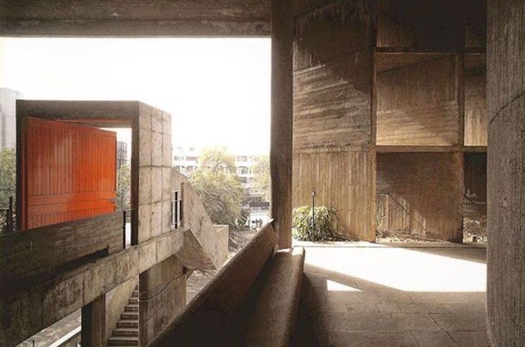 A13Docmo's tweet image. Le Corbusier, sin más.