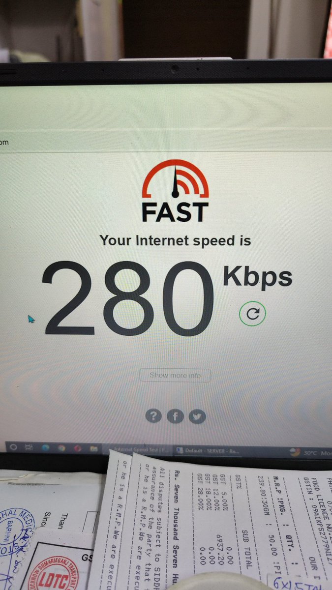 nischalsms's tweet photo. @BSNLCorporate @BSNL_UPEast 
How much fast speed we are getting from bsnl fiber over 100 mbps plan.
The location is barhni pincode 272201.
No improvement after many complaints.
A better option is to use jio fiber. https://t.co/zxZtEcatbe