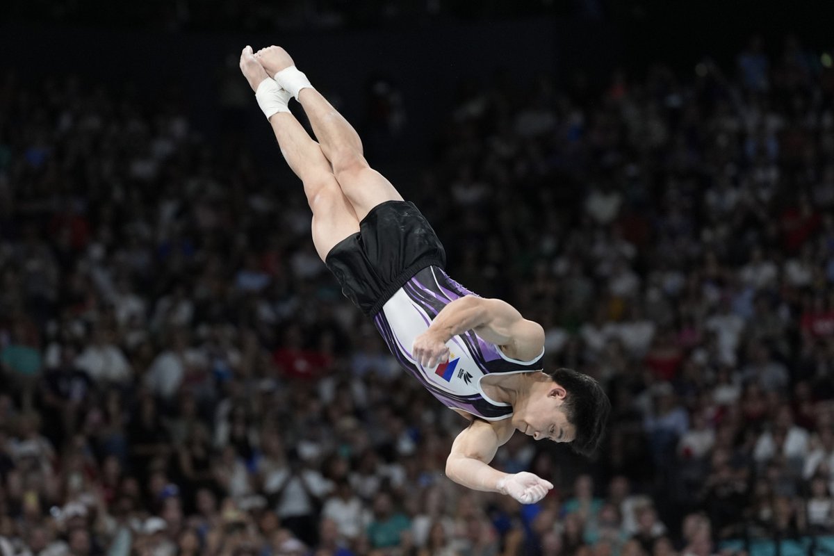 manilabulletin's tweet photo. GO FOR THE BACK TO BACK GOLD, CALOY! 💪🏻

LOOK: Carlos Yulo competes during the men's artistic gymnastics individual vault finals at Bercy Arena at the 2024 Summer Olympics, Sunday, Aug. 4, 2024, in Paris, France. (AP Photo/Abbie Parr) https://t.co/YCYqhj79hd