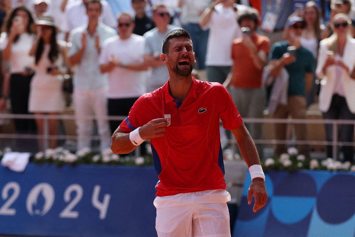 Las lágrimas de Djokovic. 

🥇 Ya tiene el oro olímpico, lo que más quería.
