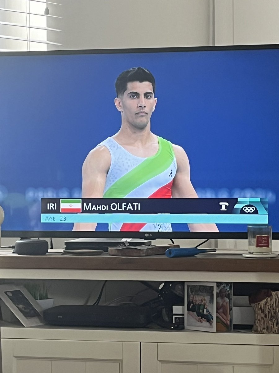 gemery8's tweet photo. When a chubby person gets hangry 

#Parigi2024 https://t.co/0OSk2naEKj