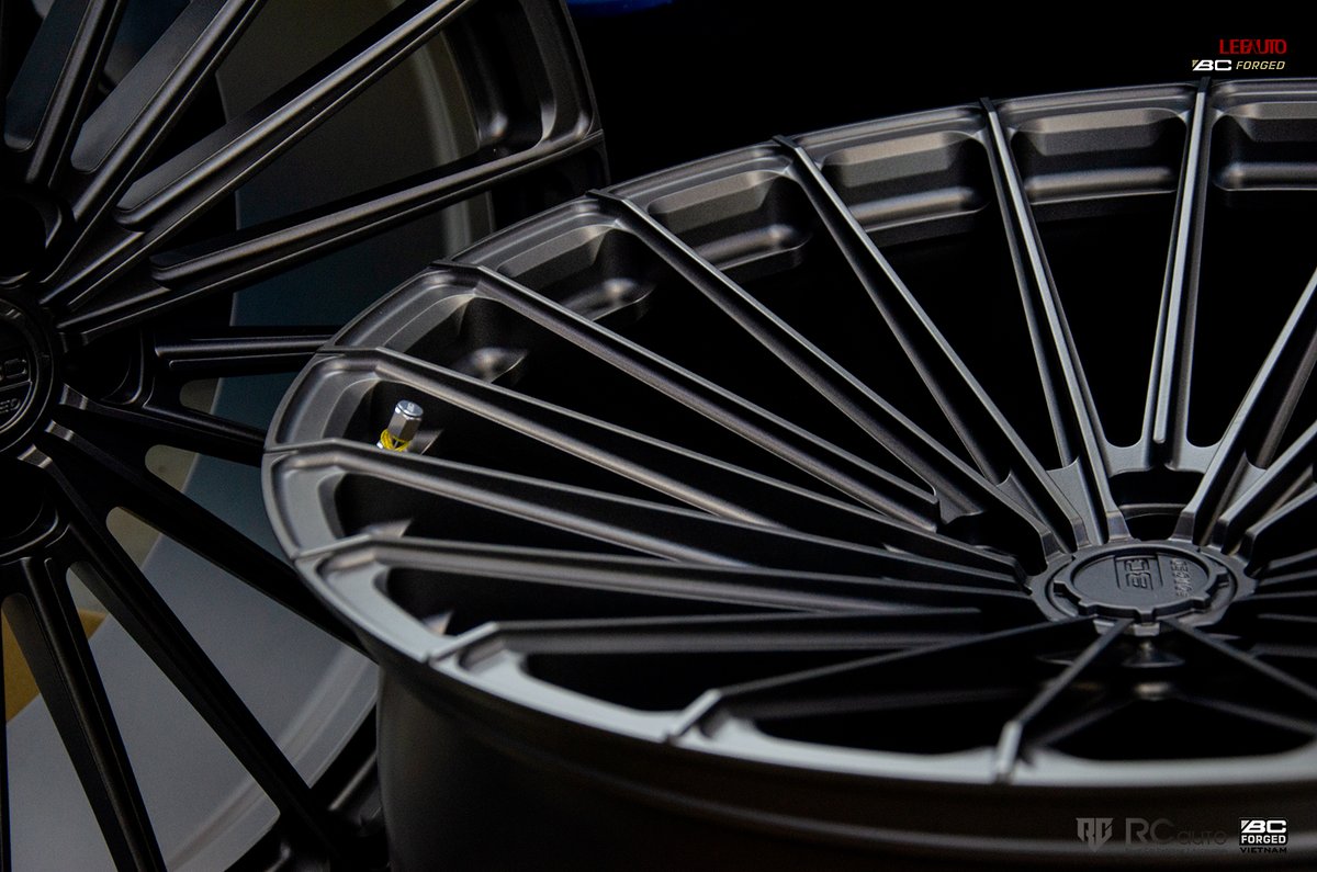 LeeAutoVN's tweet photo. Mâm BC Forged Monoblock EH201 Matte Gunmetal Chính Hãng
Size : 22 inch for BMW X6 G06
NK & PP by LeeAuto & RCauto
.
.
📷 09.388888.90 ● https://t.co/9XHgZ3N9VG
#BCForged #BCforgedvietnam #teamBCForged #LEEAUTO #rcauto https://t.co/WXUEheIfY2