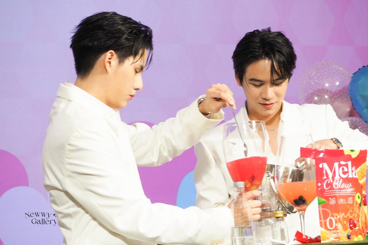 คิดถึงจัง
#satangks
#winynny
#วินนี่สตางค์ 
<a href="/satangktp/">Satang</a> 
<a href="/winny_thanawin/">ผู้บ่าวเสื้อปุ๋ย</a>