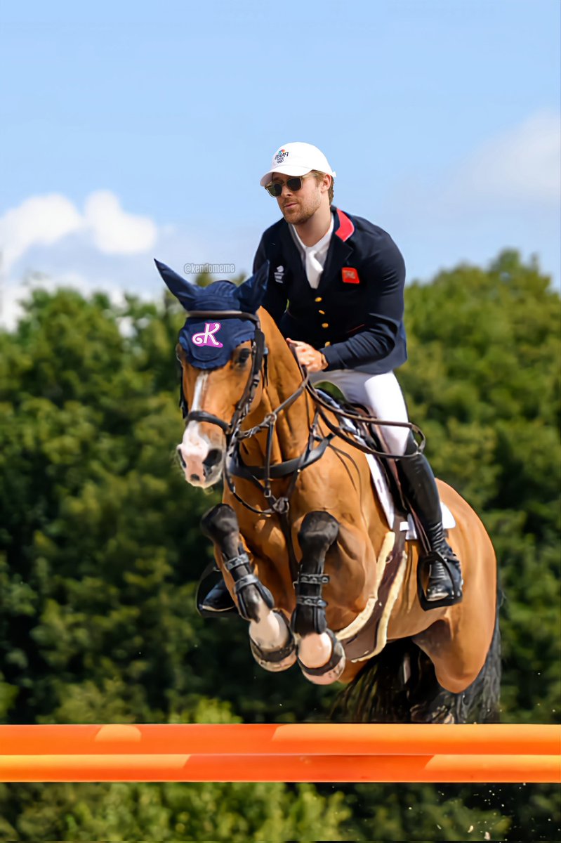VanessaTrsJolie's tweet photo. Château de Versailles is now Château de Kens MOJO DOJO CHATEAU HOUSE 🤣 #Ryangosling #Ken #Kenergy #meme #olympics2024 #olympicsmemes #Kendom
@RyanGosling
@evamendes https://t.co/auvYInM3SR
