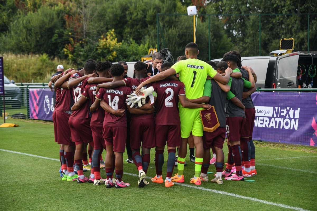 Asidlali's tweet photo. HALF TIME
Tottenham Hotspur 0-2 Stellenbosch FC
#Asidlali #PLNextGenCup https://t.co/FnVSi3VpaT