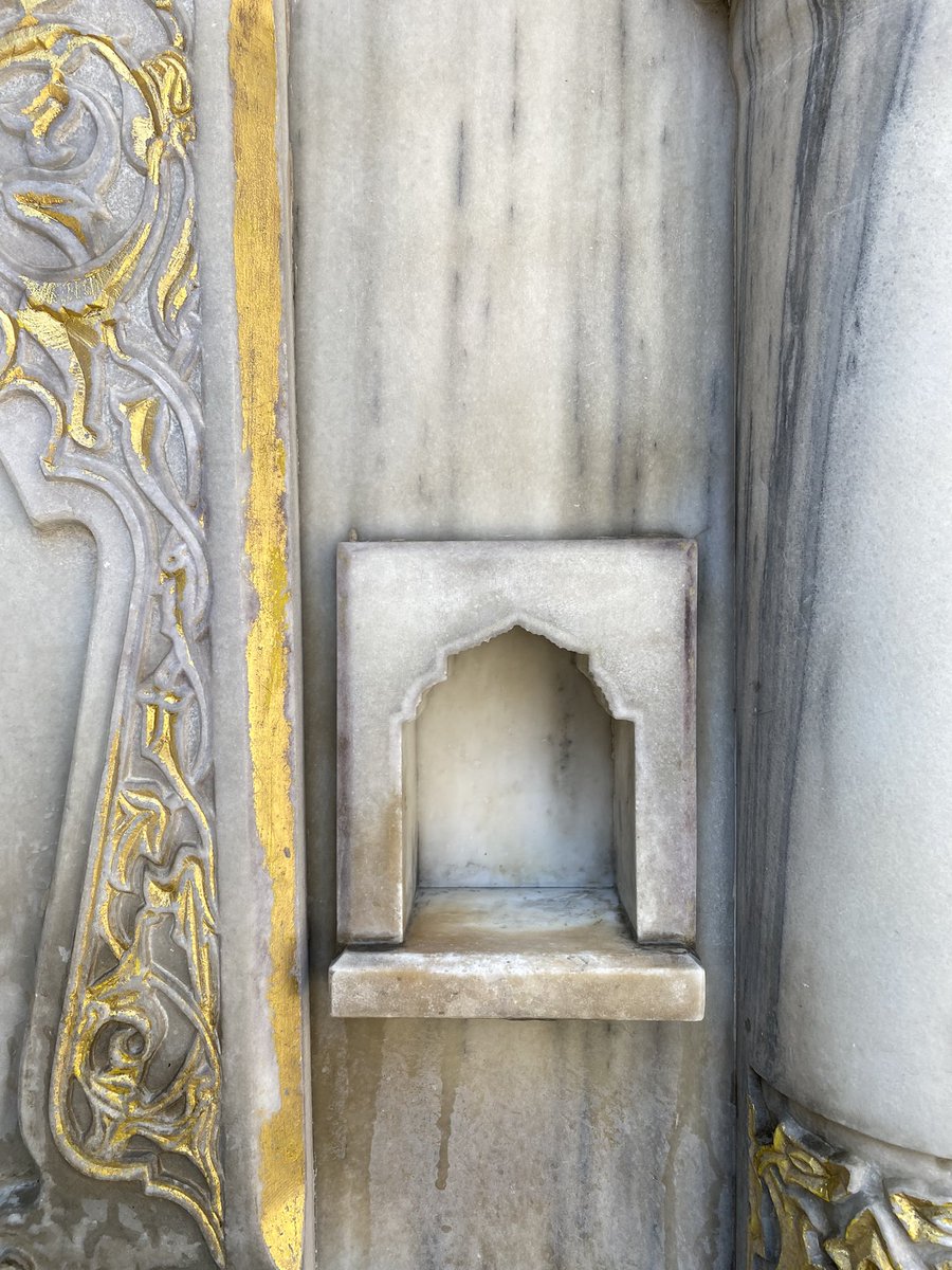 kethudaben's tweet photo. fit check için telefon koyma zaviye-i suğrası, fatih 1527 https://t.co/VTb83lV9Rk