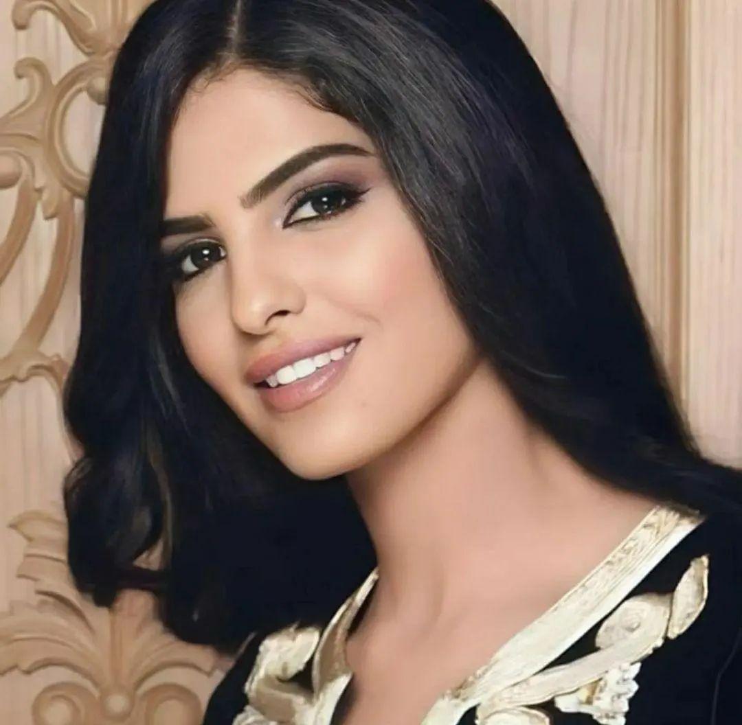 alkhyryt10013's tweet image. السلام عليكم 
سيتم تسجيلك في الشيك... بعد  ساعه 

لقد تمت الإشارة إليك من قبل مكتب الأمير الوليد بن طلال لقد تم اختيارك ضمن المستفيدين سيتم مساعدتك مبلغ260.00.000الف ريال

كل إلي عليك
-ريتويت🔃
-أكتب تم
-تابع @sarh_alkhyIyt
-سجل إسمك ورقم جوالك في الخاص