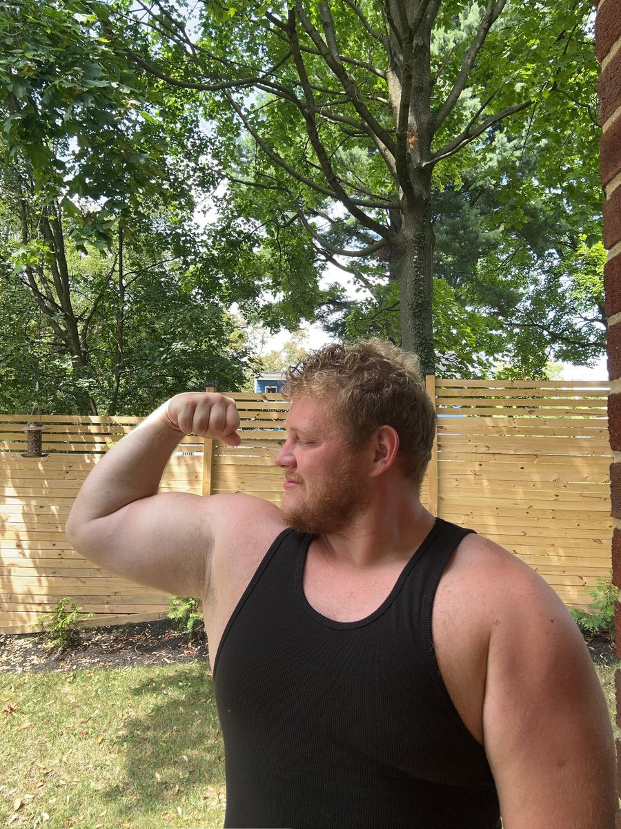 bigmuscle94's tweet image. When the cut turns into a bulk 🥵 arms hit 18” yesterday, looking forward to cracking into the 20s