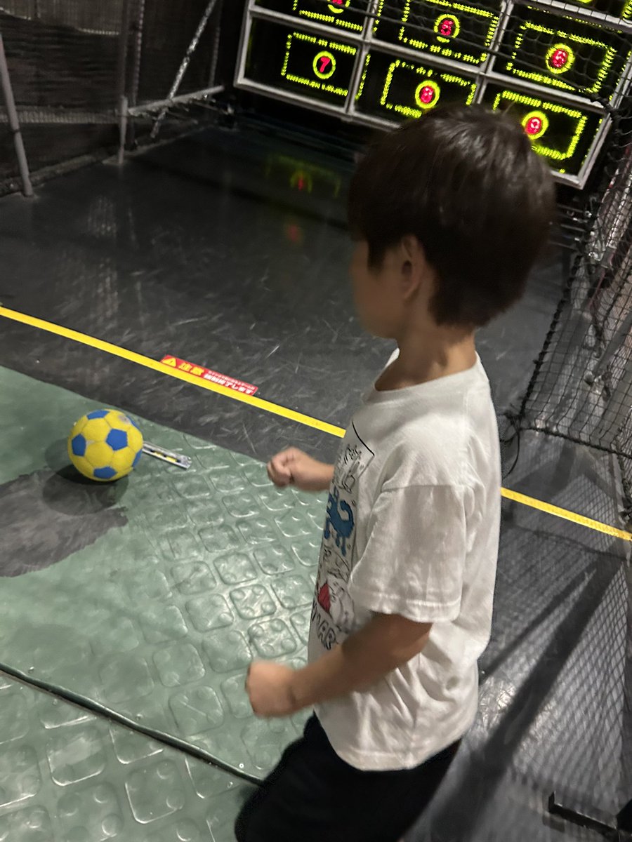 Mm_a0704's tweet photo. 最近息子愛が増しすぎてどうしようも無い😂
貢ぎに貢いどる、、、😅
ママ頑張って働くから好きなもの買うからね🥹 https://t.co/h32OCfBan5
