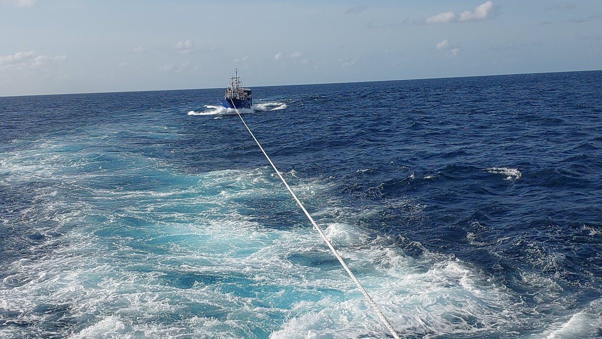 OfficialKCGS's tweet image. @OfficialKCGS and @kdfinfo swiftly rescued MV CHAMDA III in distress within Kenya&apos;s territorial waters! The ship faced a technical #emergency during its voyage from Tanga to Madagascar. Their expert coordination initiated a towing operation to  ensure safety for