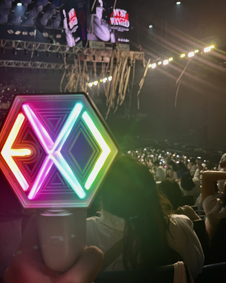 ehmtricitabine's tweet photo. One of the biggest decision I've ever made in my life, was when I became a part of this fandom 🤎🤍

EXO-L 10th Anniversary✨

L1485 FOR LIFE
#10YearsWithEXOL
#ADecadeOfEXOLove
#EXOL10thAnniversary
#EXO #엑소 @weareoneEXO https://t.co/kr5c9A2T8G