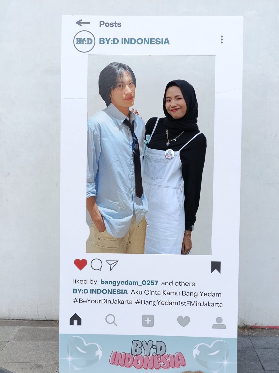 naa!! clover🧁 tweet media