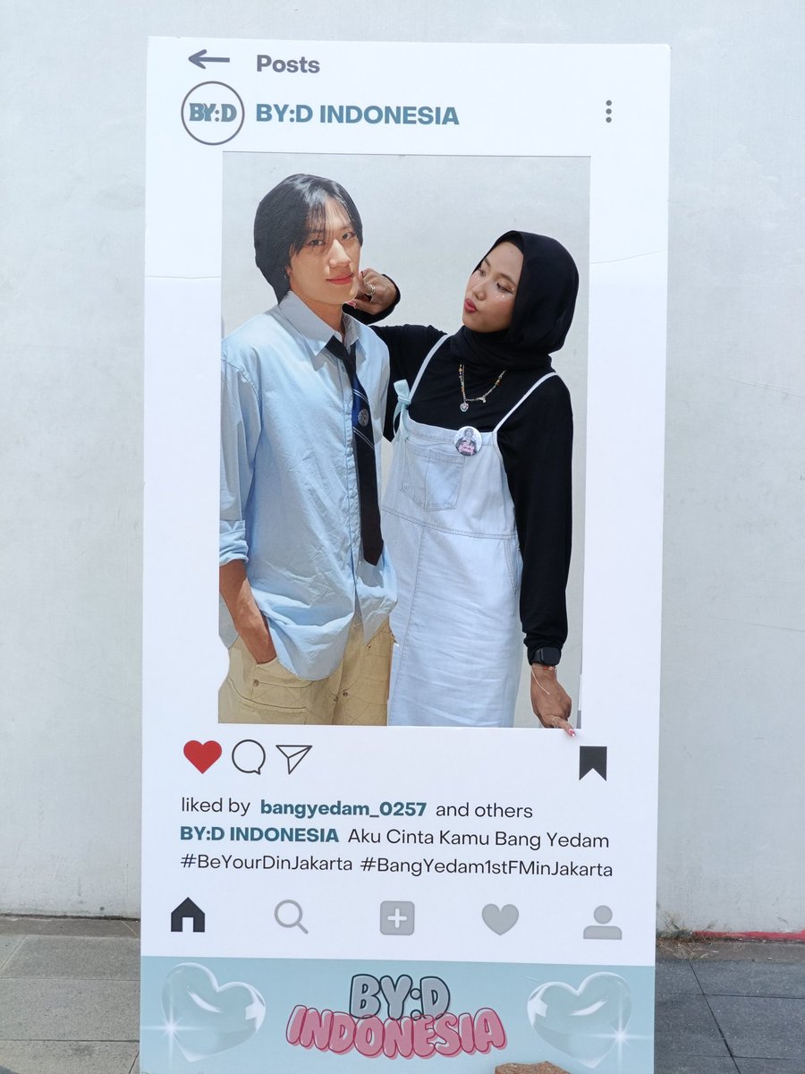 naa!! clover🧁 tweet media