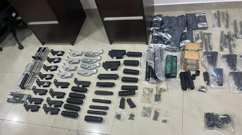 Policía Nacional Bolivariana incauta piezas de armas de guerra y municiones en Caracas
goo.su/zJOV7
#VenezuelaPazYJusticia