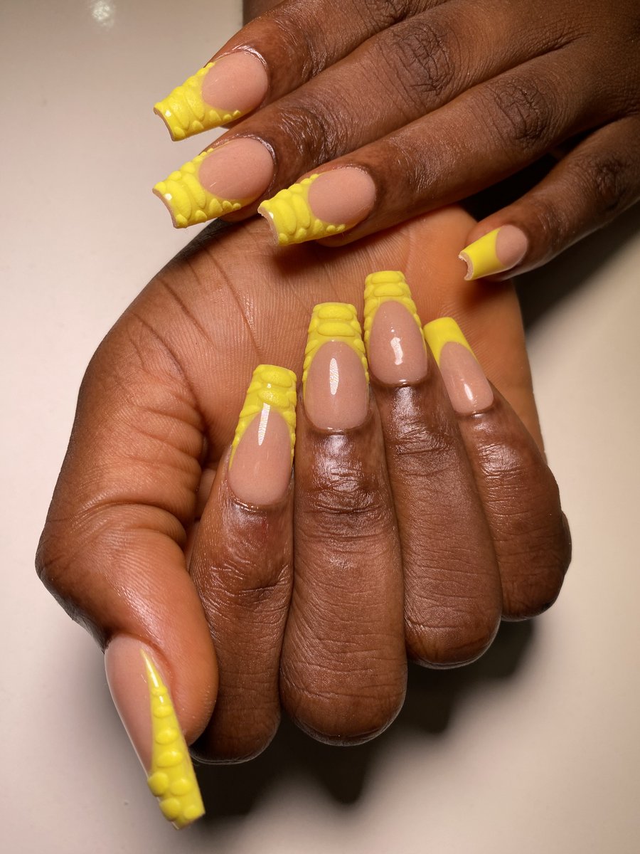 iampluto01's tweet image. They said we should go and learn handwork, even after all the educational heights, so here I am tryin my best 💅 
Pls just help me repost &amp;amp; grow before hunger finish me 😫😭

“I never even use my abido-shaker”