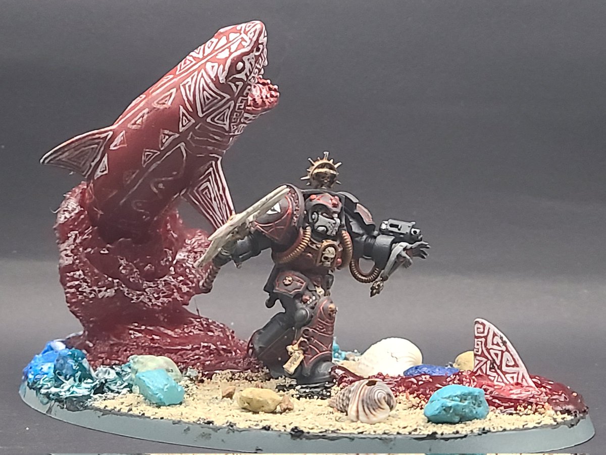 WarsmithGarrett's tweet photo. Won a Carcharodon Astra(Space Sharks) painting competition with this Terminator Librarian and spectral sharks in a diorama with a squad of Space Shark Terminators and Genestolen Helldivers
#paintingwarhammer #painting40k #carcharodons #spacesharks #40kconversions #40kkitbash. https://t.co/k10sC2J10M