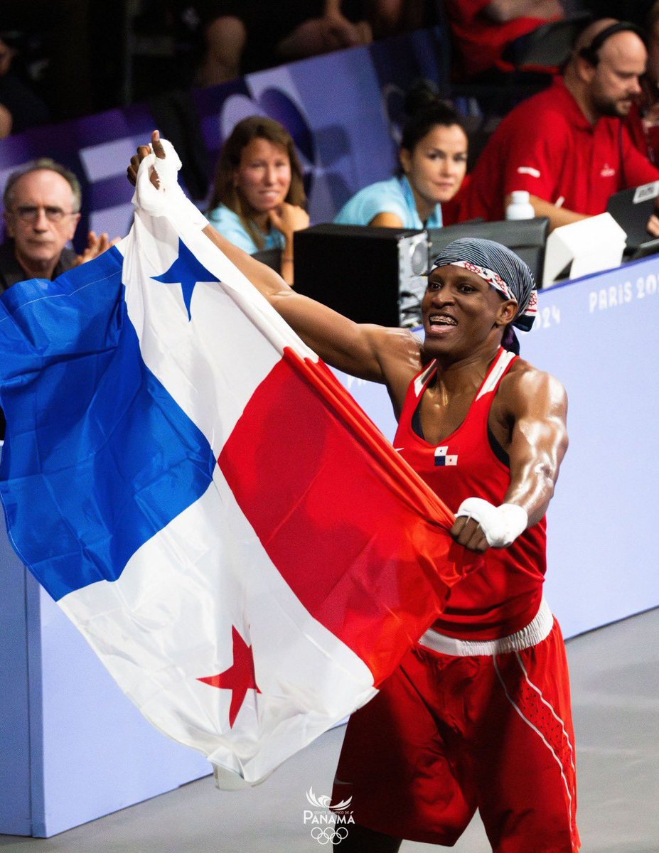 Atheyna Bylon <a href="/AtheynaB/">Atheyna Bylon</a> venció a la polaca Elzbieta Wójcik por decisión dividida en los cuartos de final de los -75kg en el boxeo olímpico, asegurando medalla. 
Dejando a nuestra patria 🇵🇦 en alto #OlimpiadasParis2024
