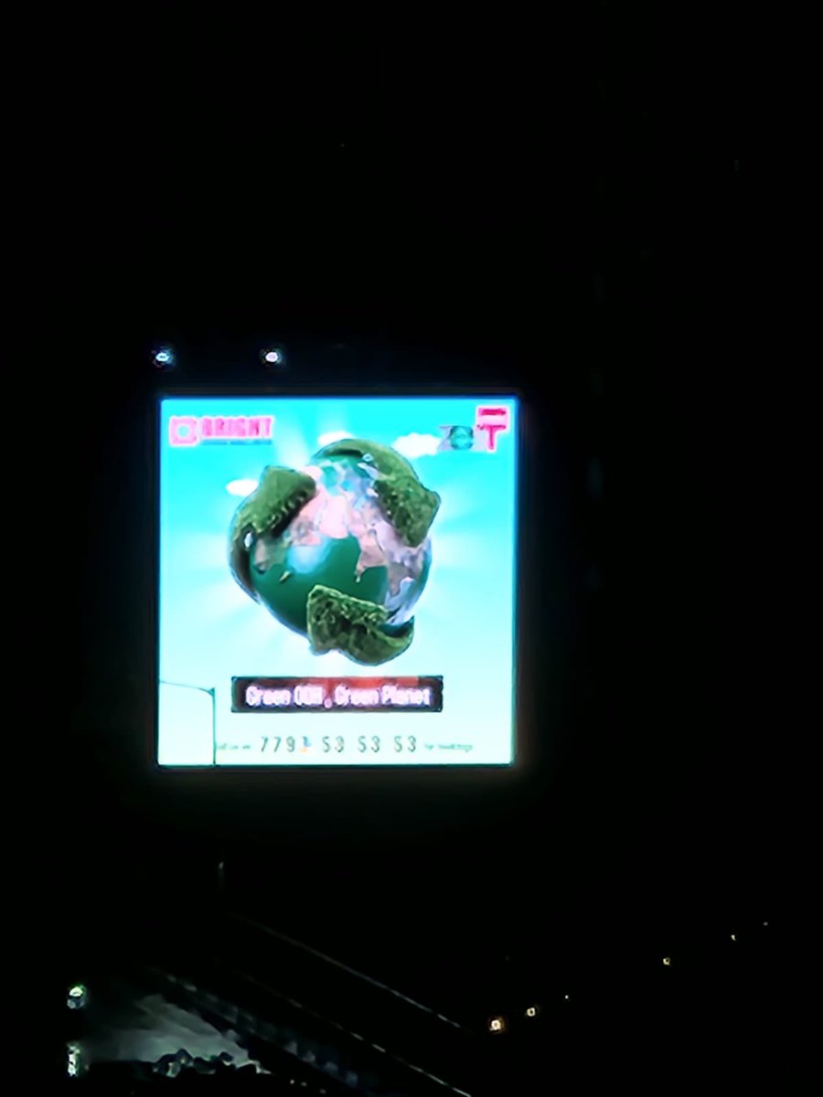 ratanpoddar's tweet photo. @drmbct @Gmwrly @RailMinIndia @AshwiniVaishnaw @PiyushGoyal Pl see that a LED adv has installed last week near Rajguru Flyover Kandivali W Mumbai on WR land creating unbearable Light pollution. KG suffering a Lot. Close it immediately. Ratan Poddar, 9322145492 WR ZRUCC 19-20 https://t.co/qq0HqAw1eX
