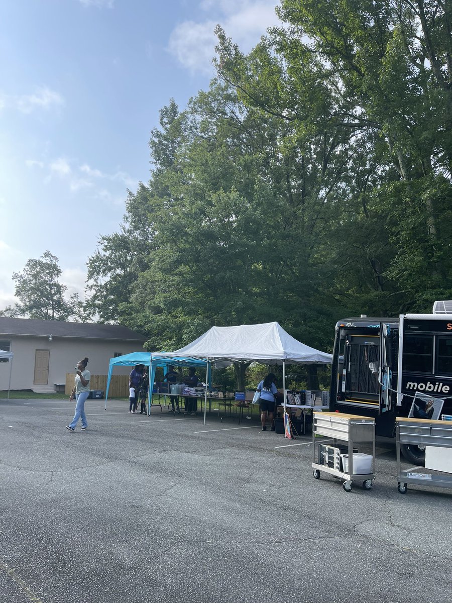 Coach Mel🍃 (@coachmel__) on Twitter photo Saturdays Back to School Event w/ Coach Syed & Team was a success! 🥳
Great Work Team😎 📓🐐
@inVINCEables1 <a href="/Mradams2288/">Ramon Adams</a> <a href="/SoutheastStates/">Southeast States</a> @VinceLeaks <a href="/kobebratcher/">Kobe Bratcher</a> <a href="/syedjafriatt/">Syed Jafri</a> Saturdays Back to School Event w/ Coach Syed & Team was a success! 🥳
Great Work Team😎 📓🐐
@inVINCEables1 <a href="/Mradams2288/">Ramon Adams</a> <a href="/SoutheastStates/">Southeast States</a> @VinceLeaks <a href="/kobebratcher/">Kobe Bratcher</a> <a href="/syedjafriatt/">Syed Jafri</a>