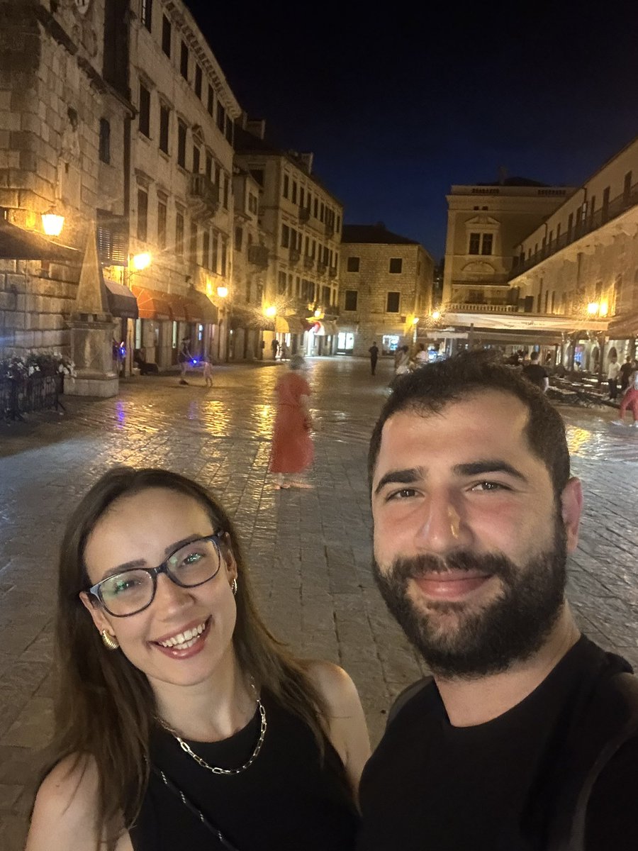 EbruSrlan's tweet photo. Doğum günün kutlu olsun canım eşimm instagram kapalı olunca böyle oldu bu yıl🤣🤣 @FurkanKara13 https://t.co/YjnDNtivIm