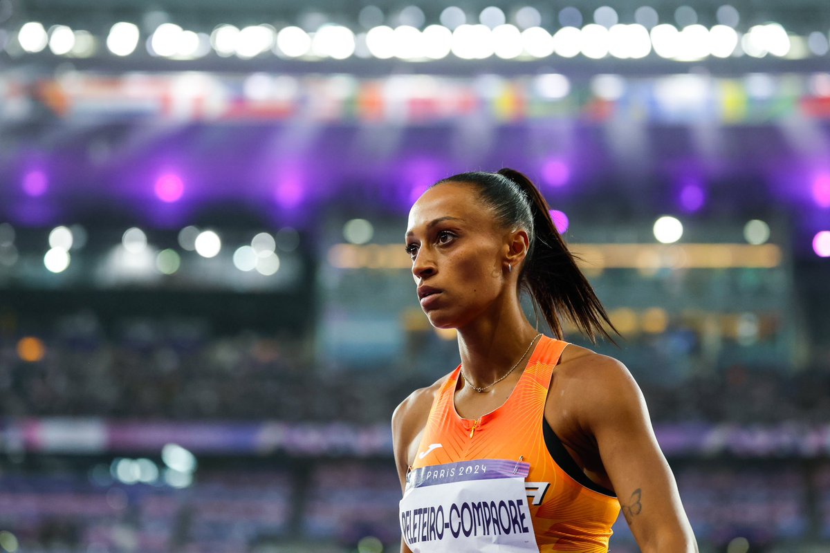 🙌 Orgullosos de que leves o nome da provincia da Coruña arredor de todo o mundo. 

🙏 Grazas, Ana Peleteiro, bolseira da <a href="/Depucoruna/">Deputación da Coruña</a>.

O deporte fainos grandes ‼️

#TeamEspaña