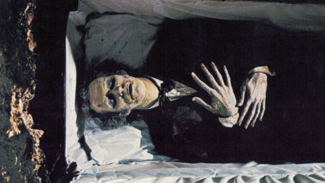 AlexVorkov's tweet photo. #watched CHILDREN SHOULDN'T PLAY WITH DEAD THINGS (1972)

Critics ask why these characters would rob graves and summon Satan just to hang onto their crappy jobs.
After 20 years of soul-sucking office work, it doesn't really sound that bad to me.
#CemeterySunday #zombies #horror https://t.co/t9HR3igacP