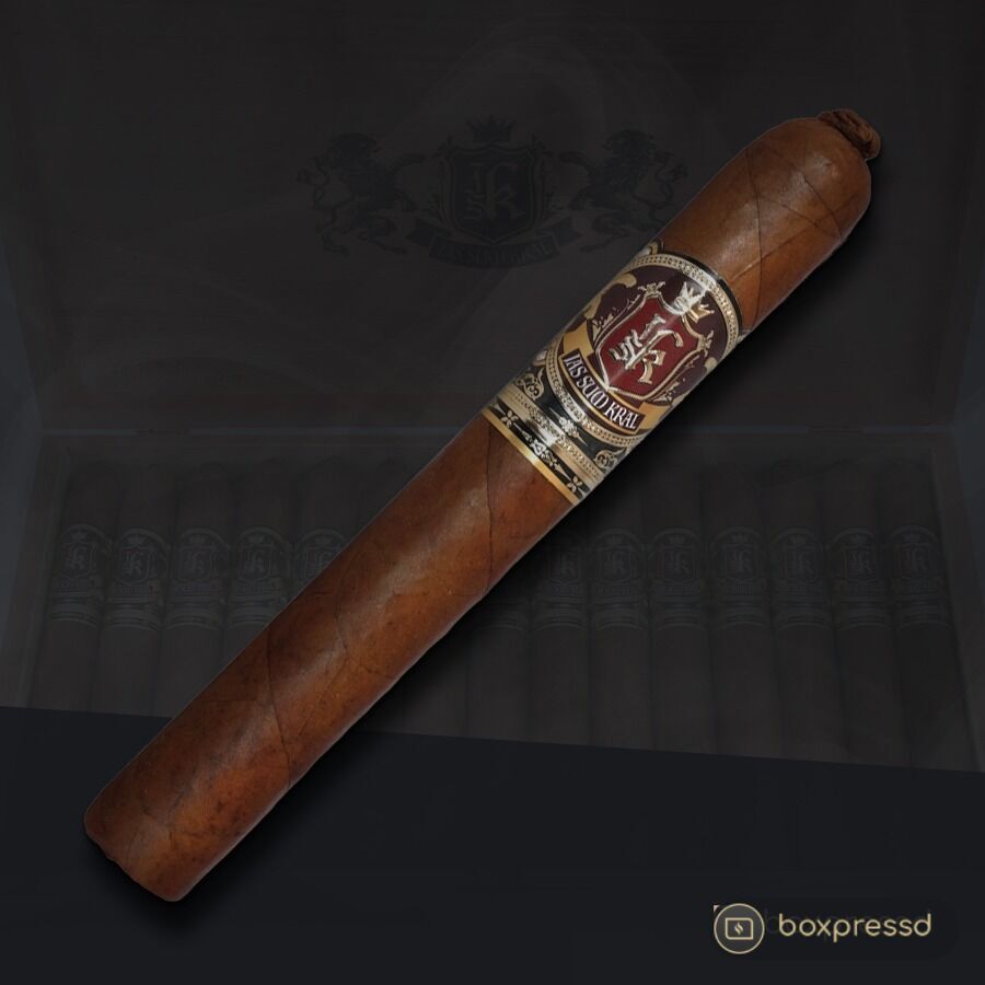 boxpressd's tweet photo. ๐ Discover the Bold Excellence: Jas Sum Kral Red Knight ๐
https://t.co/xuQlopqigx ๐
#JasSumKral #RedKnight #CigarApp #Boxpressd #FullBodiedCigars #PremiumCigars #RichFlavors #CigarAficionado #SmokingPleasure #ArtOfCigars #LuxurySmoke #CigarLife https://t.co/7lzCcTDzR5