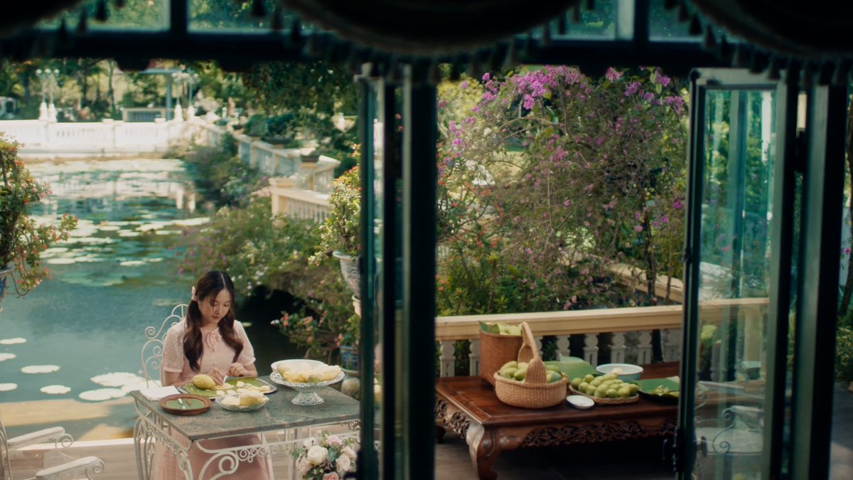 ฝากหญิงปิ่นด้วยนะเพคะ 🩷

THE LOYAL PIN THAI GL NO1
#ปิ่นภักดิ์EP1