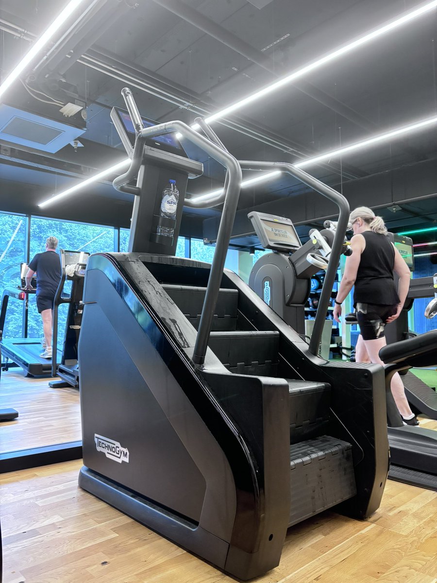 HIRING 100 Appointment Setters🚨

I've partnered up with a large company who need ALOT of appointment setters

- $5-$13K OTE
- All Trainings Provided
- Can be inexperienced or experienced

All You Need To Do:

1) Like
2) Retweet
3) Comment "SETTER"

And I'll dm all the INFO!