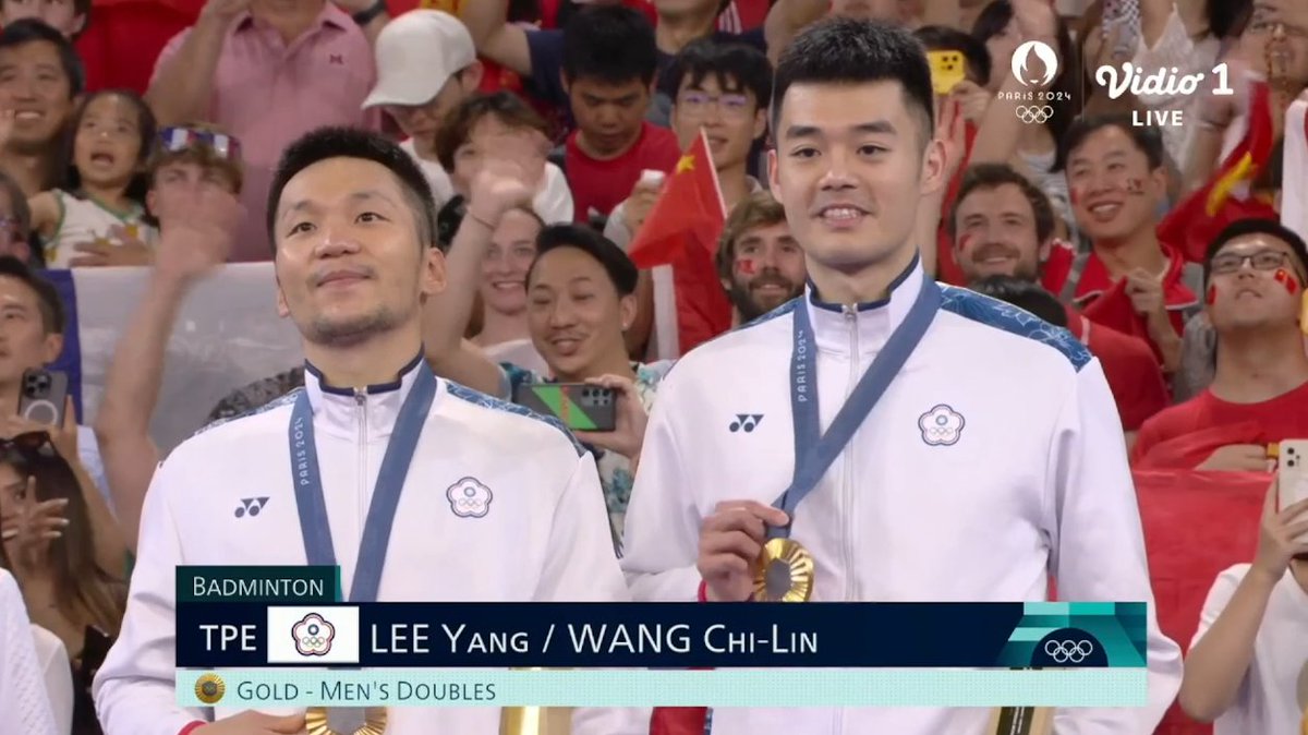 BadmintonTalk's tweet photo. #Badminton - Men's Doubles

🥇Lee Yang/Wang Chilin (TPE)
🥈Liang Weikeng/Wang Chang (CHN)
🥉Aaron Chia/Soh Wooi Yik (MAS)

Congratulations to all medalists!

#Paris2024 https://t.co/BI3XMu9u6y